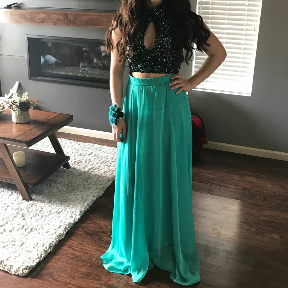2 piece prom dress